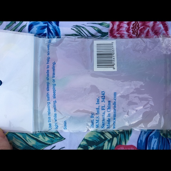 New do not disturb satin sleeping mask sleep shade - Picture 4 of 5